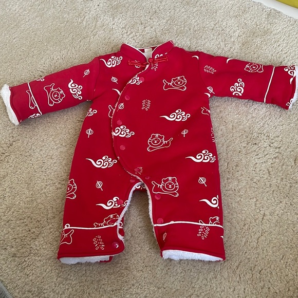 Baby Boys Cute Chinese Style Romper With Tiger Cloud Print - Picture 2 of 4